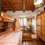 Kata Mateje בית הארחה