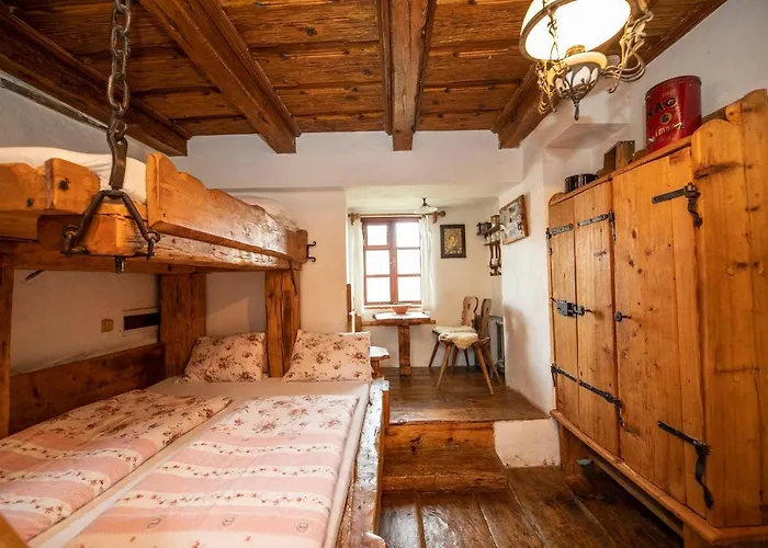 Kata Mateje Pensión